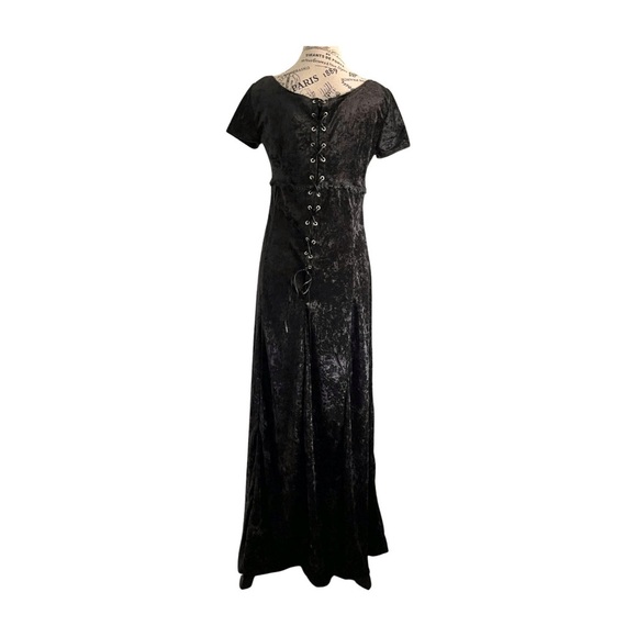 🕯 Black Crushed Velvet Maxi Dress – Size US 6 (Mortingus) - Picture 2 of 7